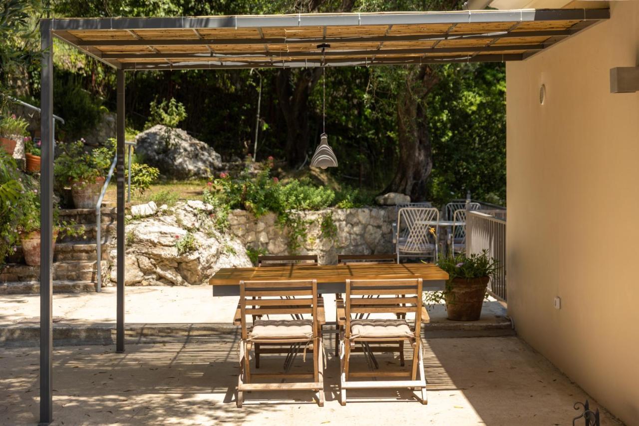 Ferienwohnung Paleokastritsa Red Gate Flat Exterior foto